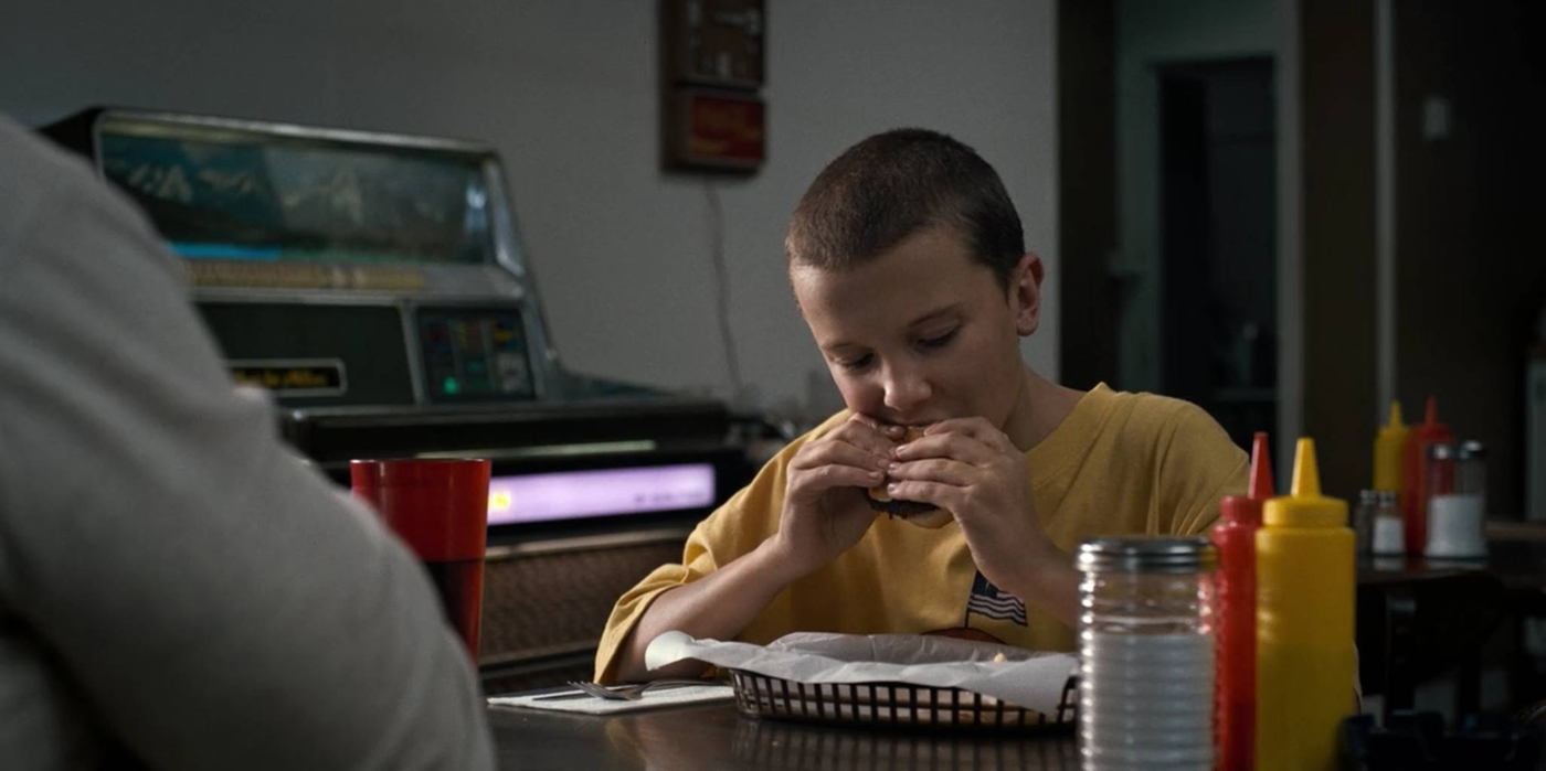 Est Ce Que Eleven Meurt Dans Stranger Things Stranger Things Seems to Think Eleven Is an Alien - The Fandomentals