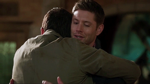 Supernatural: "Despair" is Definitely NOT Gay!! 2 dean and destiel hugging