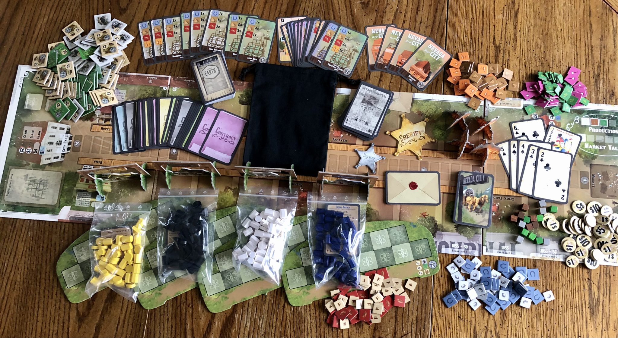 Nevada City components included in the game