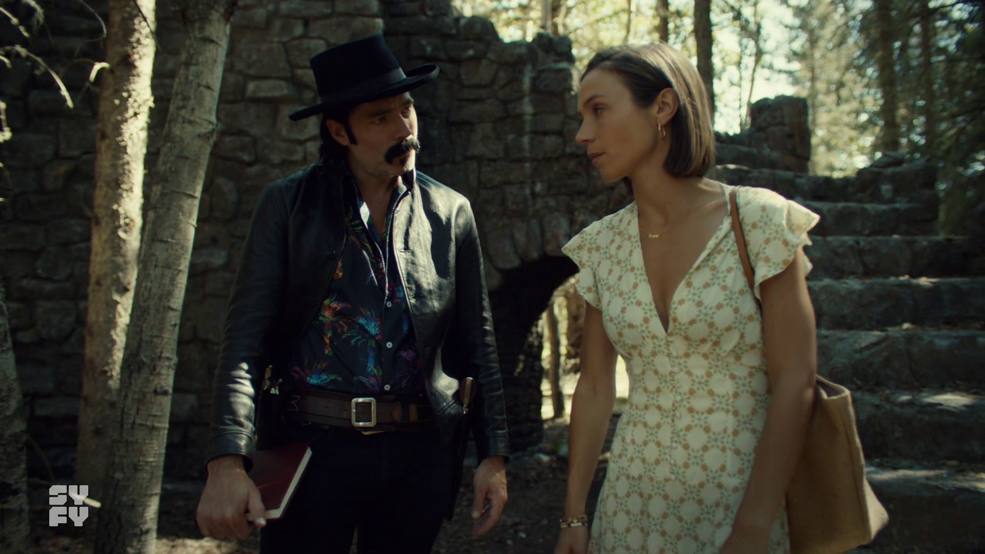 Angels And Alcohol Bring Trouble For Wynonna Earp 2 Waverly and Doc