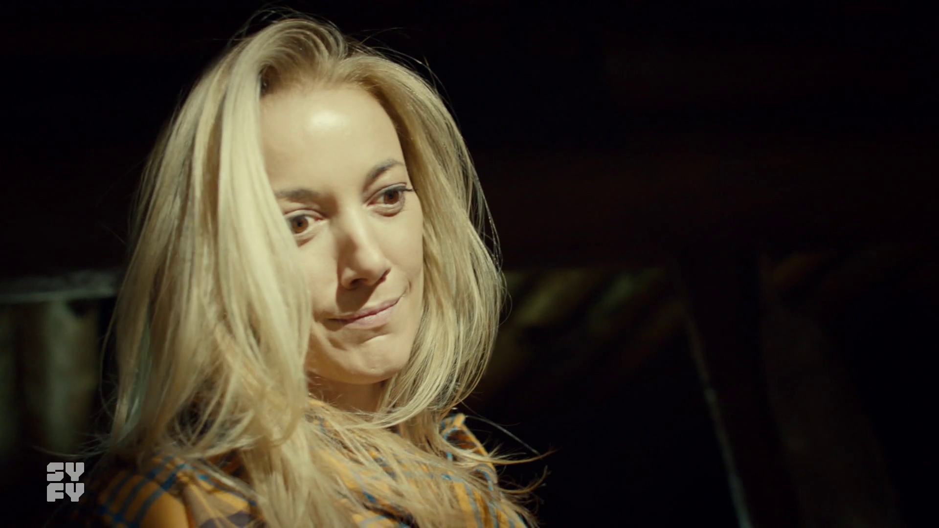 Angels And Alcohol Bring Trouble For Wynonna Earp 3 Jolene