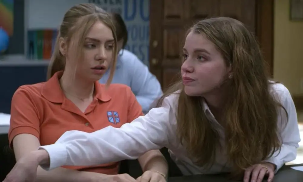 Maddie Phillips as Sterling Wesley and Devon Hales as April Stevens in Teenage Bounty Hunters.