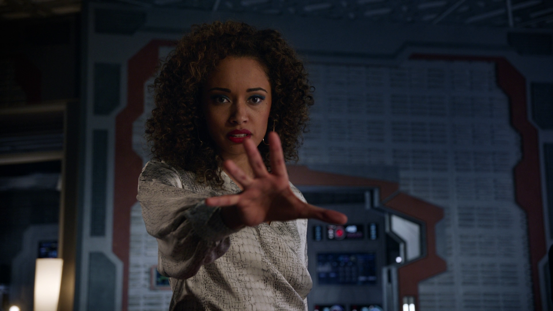 Legends of Tomorrow is Seeing Double 3 Astra