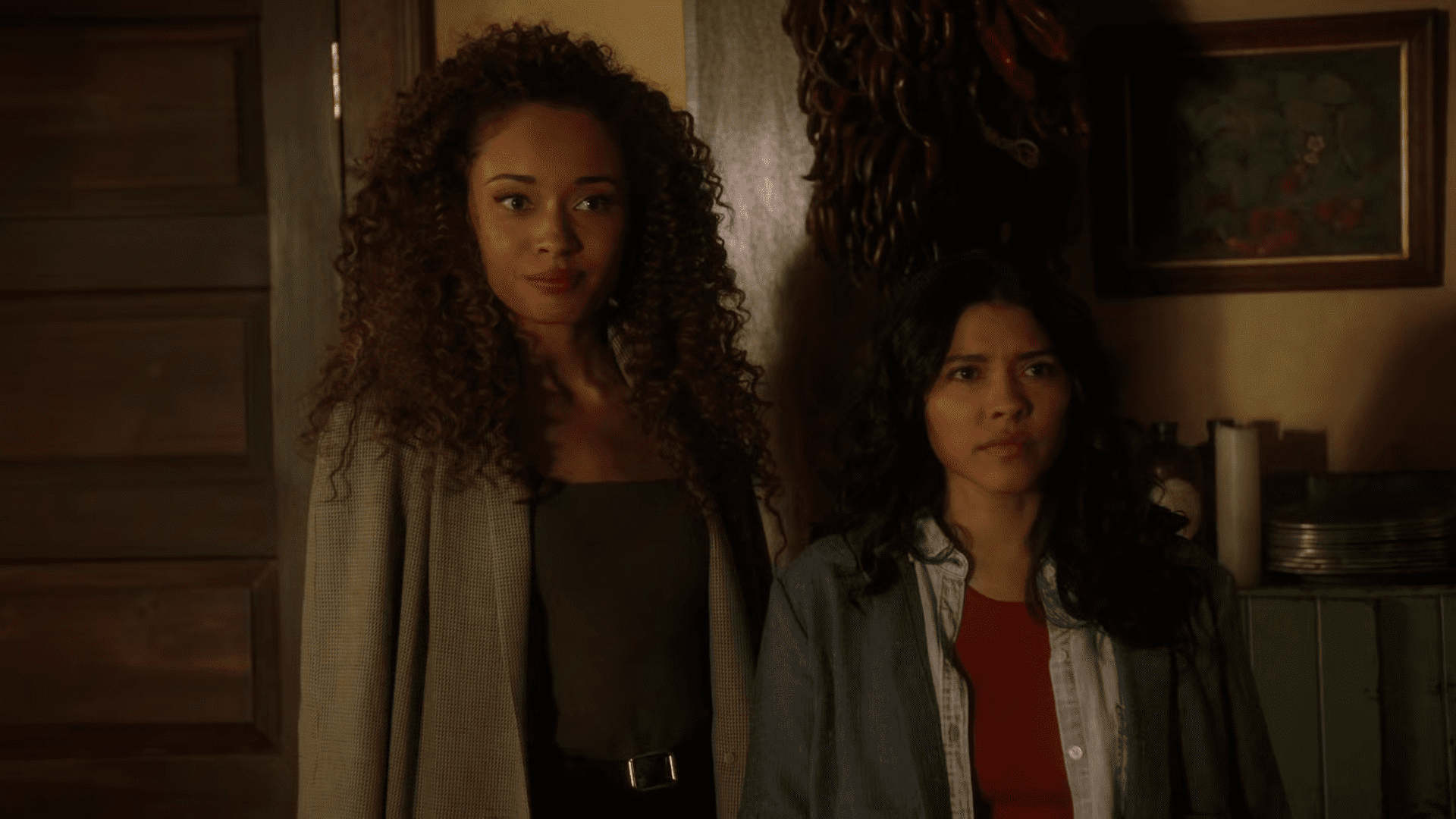 Alien Mushrooms, Defenders of Earth On Legends Of Tomorrow 3 Astra and Spooner