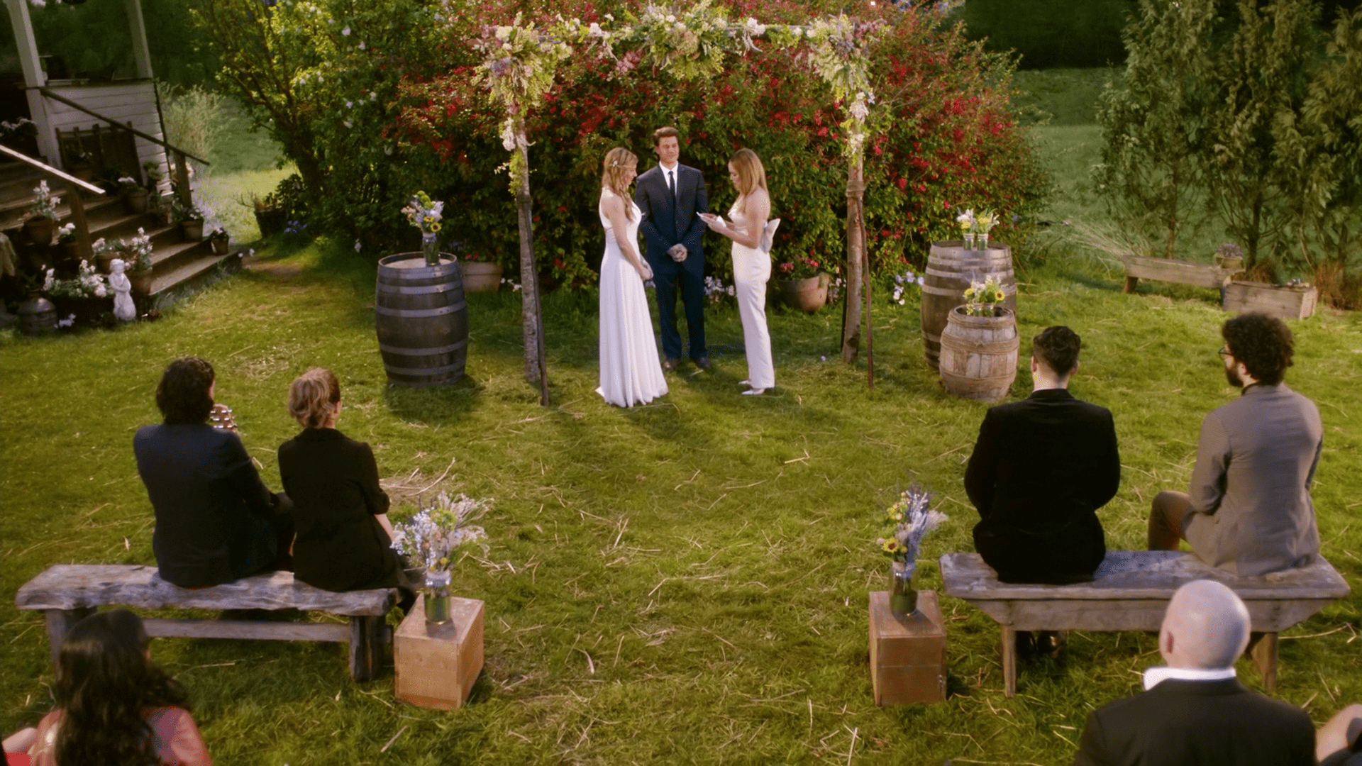 It's Two Goodbyes and A Wedding on Legends of Tomorrow 6 Sara and Ava's wedding