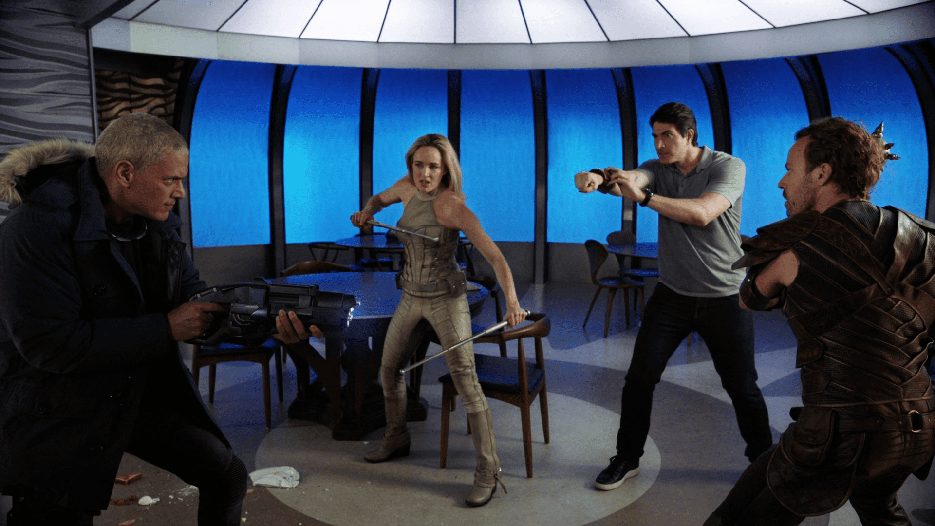 The 100th episode of Legends of Tomorrow Celebrates with friends Past and Present 3 Snart, Sara, Ray and Carter