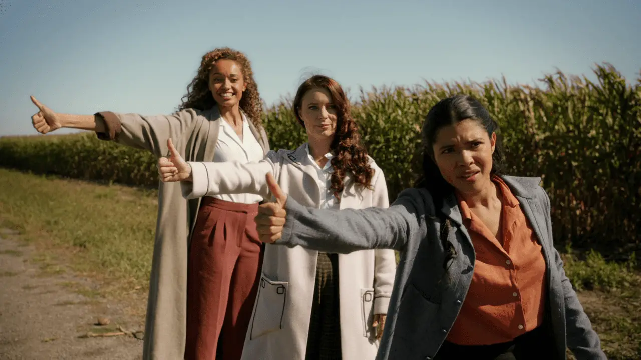 Legends of Tomorrow Make a New Friend And Screw Up the Timeline (Again) 2 Astra, Gideon and Spooner