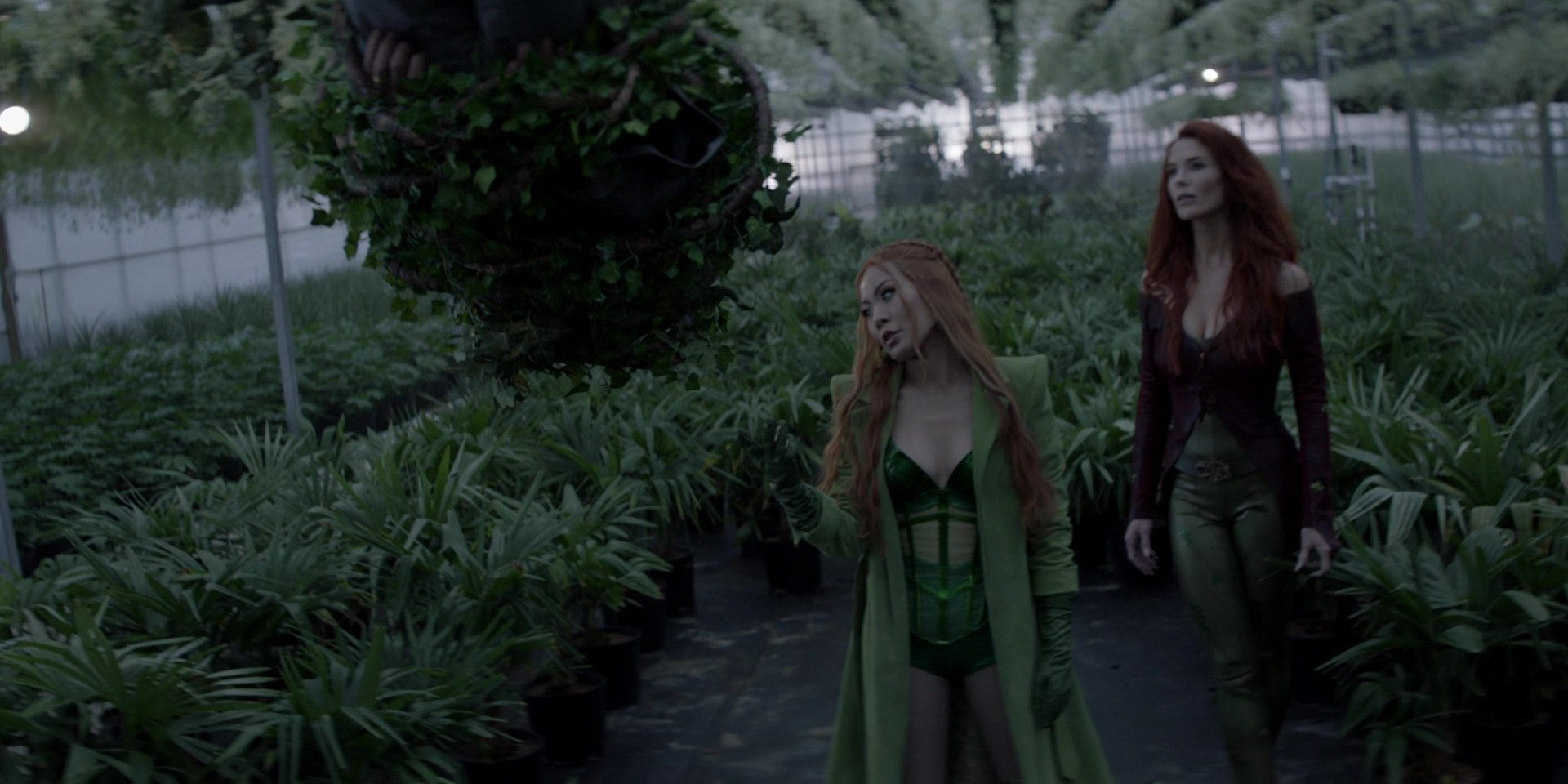 There's More Than A Dam Plan Happening On Batwoman 1 Mary and Pamela