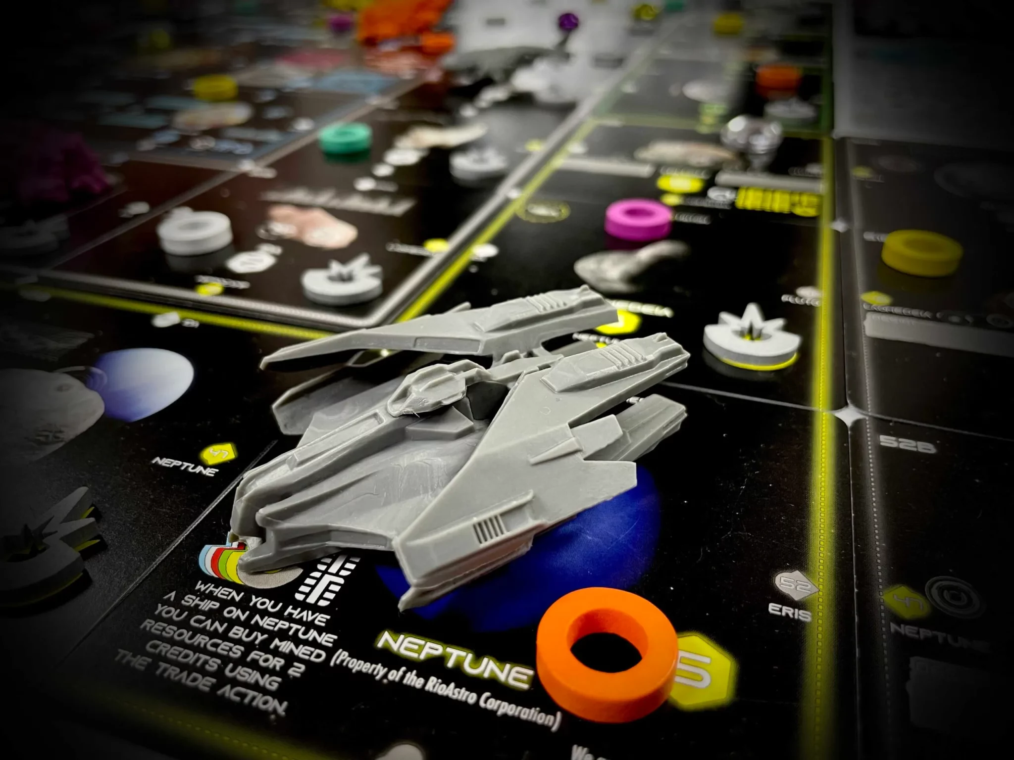 Solar 175 Is Heating It Up On Kickstarter, But Is It The Future Of Board Games? 6 Solar 175 spaceship mini