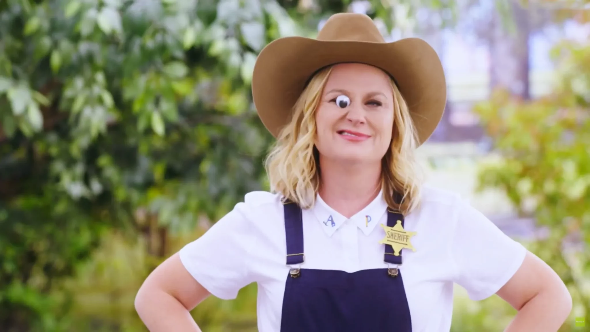 Peacock Orders New Unscripted Lifestyle Series 'The Gentle Art Of Swedish Death Cleaning,' Amy Poehler To Produce And Narrate 5