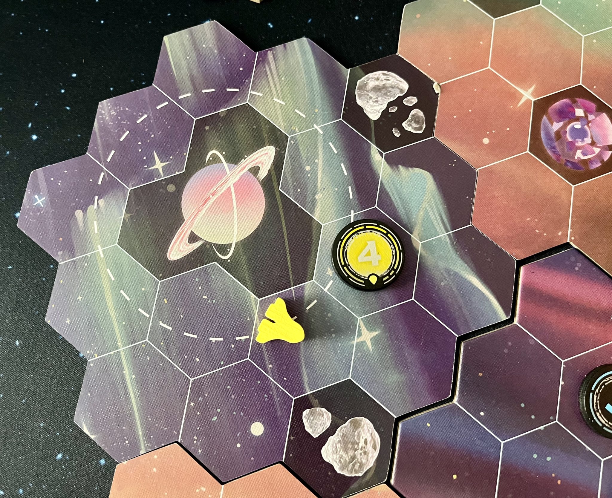 Wormholes yellow player on orbit