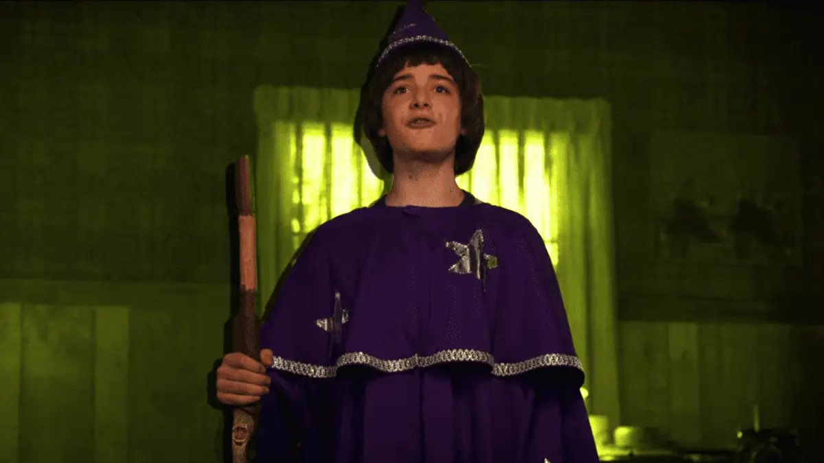 Will from Stranger Things dressed as a wizard to play D&D with friends.