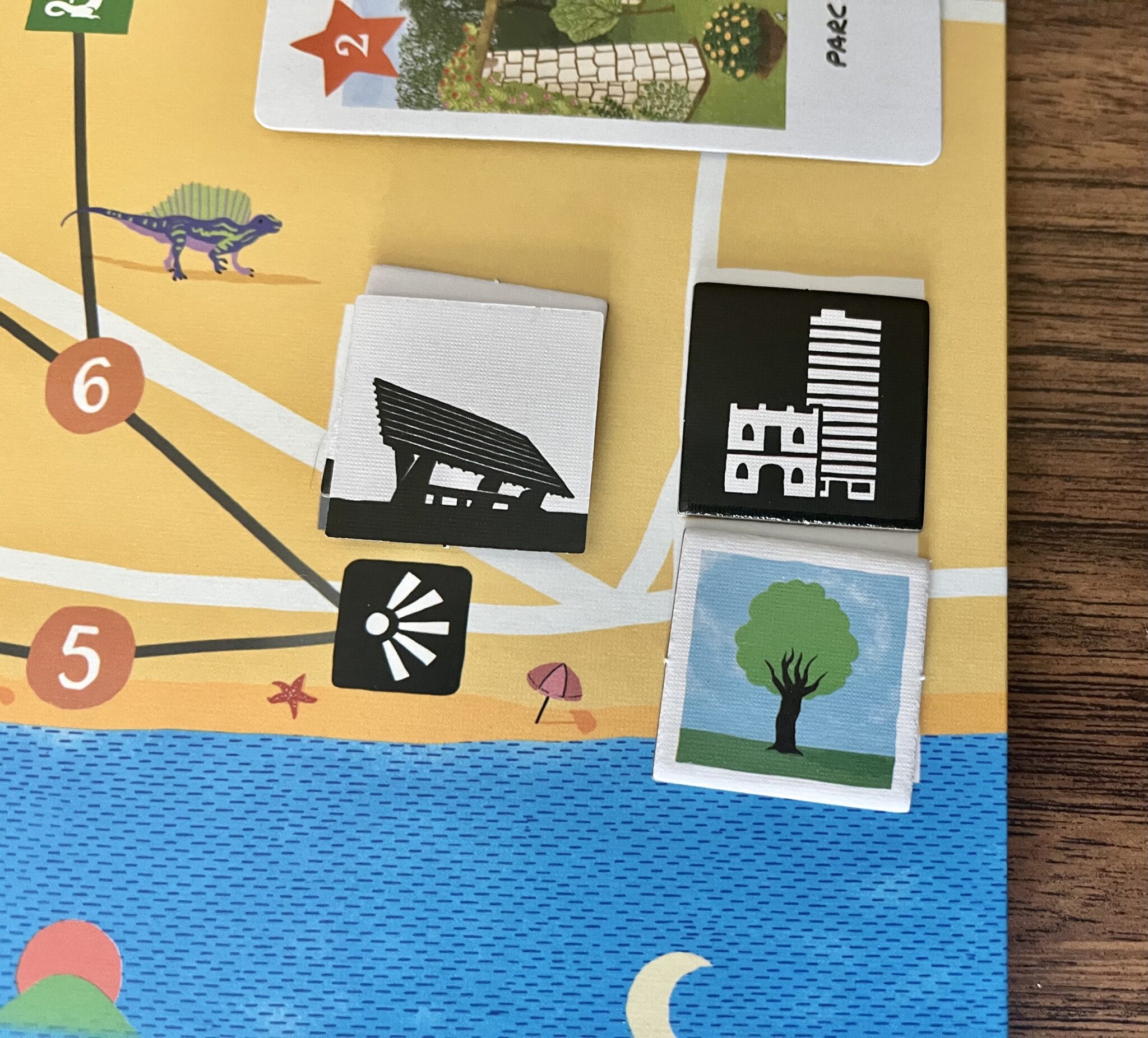 If Photography Was A Game, 'Zoom In Barcelona' Is What You'd Be Playing 4 Zoom In Barcelona skyline tiles and objectives