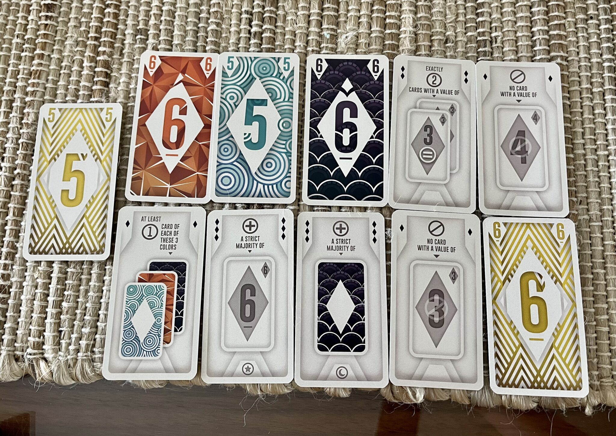 'Splito' Uses Teamwork In This Fast & Fun Card Game 4 Splito end game zone