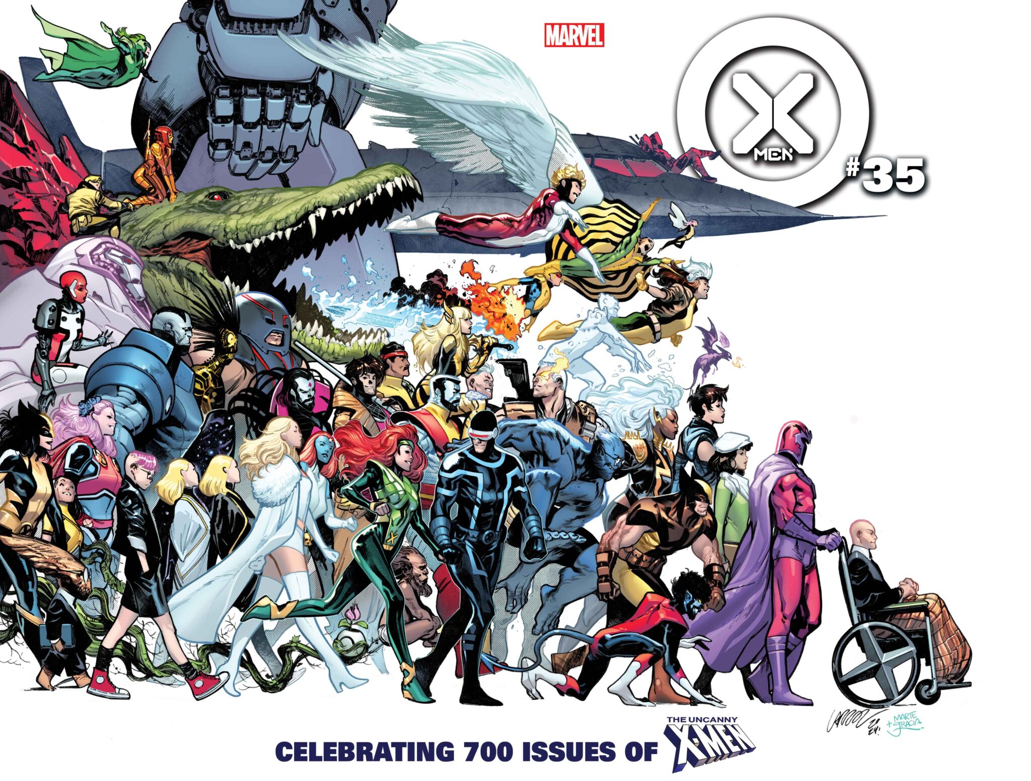 X-Men #35 wraparound cover