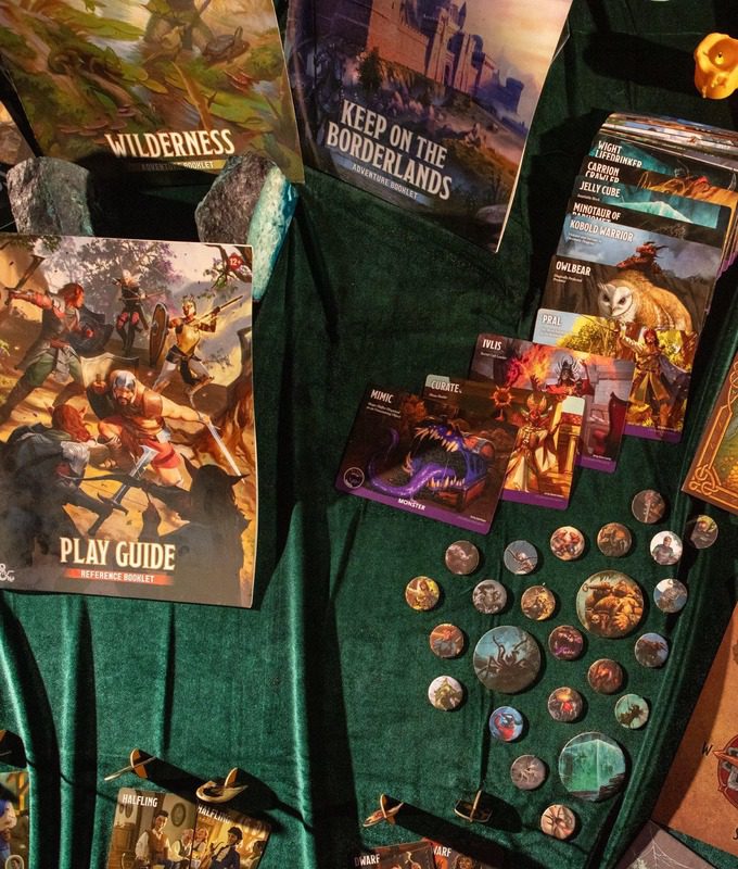Dungeons & Dragons Returns To A Classic Location With New 'Heroes Of The Borderlands' Starter Set 1 Heroes of the Borderlands contents