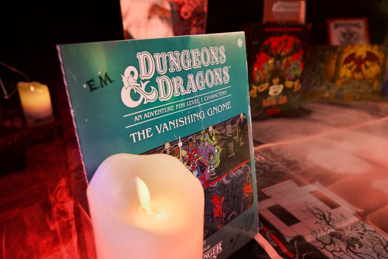 A New Dungeons & Dragons Set Will Let Stranger Things Fans Join Eddie Munson's Hellfire Club 5 Stranger Things Welcome to the Hellfire Club Adventure Booklets
