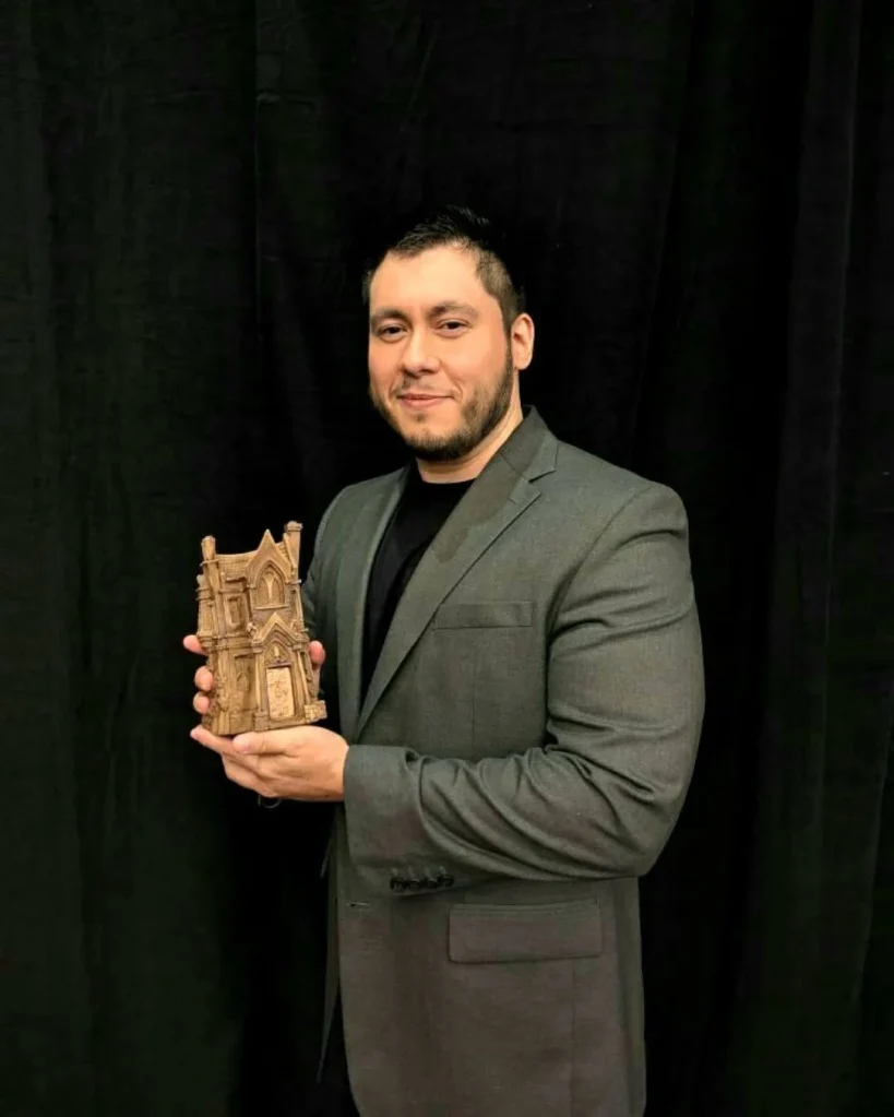 Fly To The Moon With Bram Stoker Award Winner & Indie Author Pedro Iniguez 7 pedro iniguez stoker award win